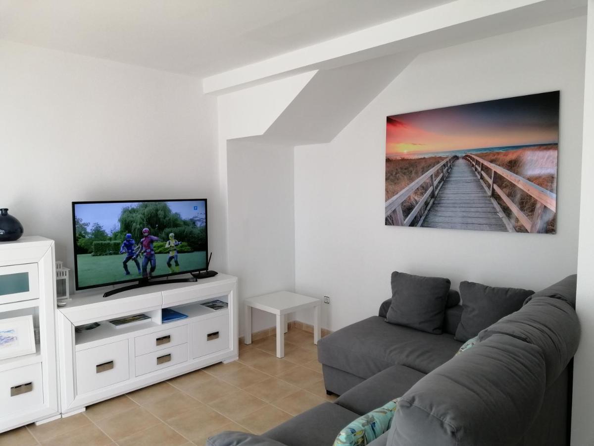 Villa Diplomado Es Mercadal Luaran gambar